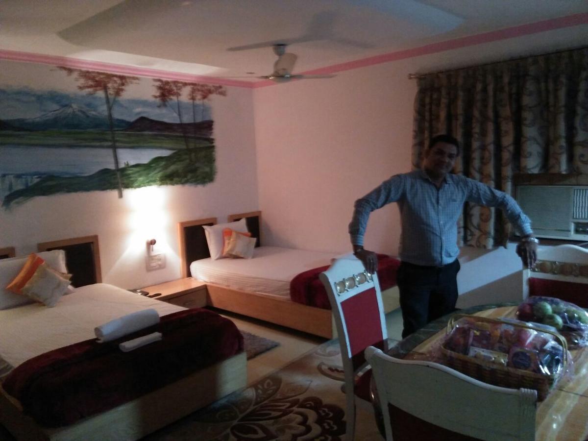 Hotel Rahul Deluxe Nagpur Exterior foto